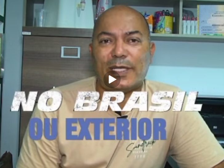 Pedro Mota no escritório da Certidão 24 Horas: certidões no Brasil ou no exterior